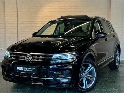 VOLKSWAGEN TIGUAN 2.0 TSI 4Motion Highline Business R 220pk