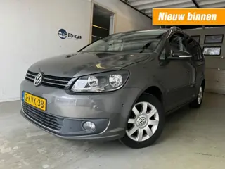 VOLKSWAGEN TOURAN 1.6 TDI Highline BM 7p. CAMERA PARKASS. NAVI TOP CONDITIE NAP 