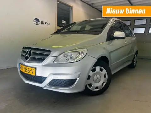 MERCEDES-BENZ B-KLASSE 180 Bns Class AUTO NETTE AUTO RIJDT GOED