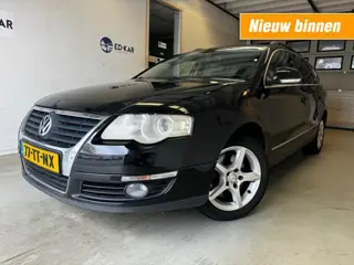 VOLKSWAGEN PASSAT 1.6 FSI Comfortline Bns CLIMA LMV PDC NAP EXPORT PRICE