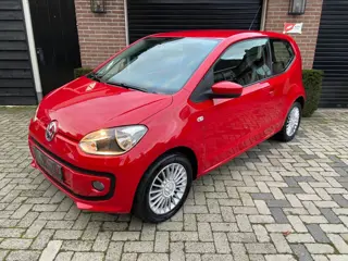 VOLKSWAGEN UP High UP ! 75 PK 