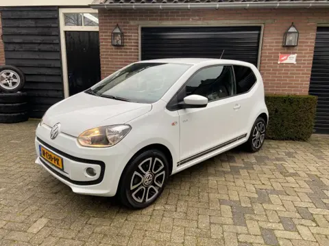 VOLKSWAGEN UP CLUB uitvoering-privacy glass-Stoelverwarming-PDC-Navigatie-Crui