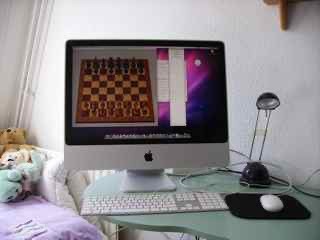 Niet Gebruikte iMac W88041YEX87 en Time Capsule Enz.