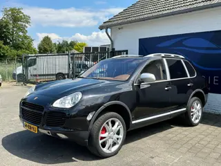 Porsche Cayenne 4.5 Turbo / PANORAMADAK / STOELVERWARMING / BOSE SPEAKERS / NAP!!