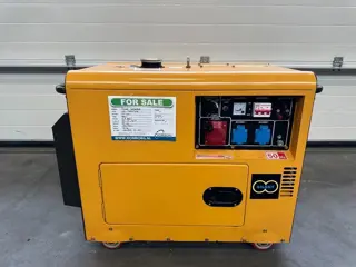 Diesel Diesel Generator UK-9500 5.5 kW 230 en 400 Volt Silent Diesel generator New !