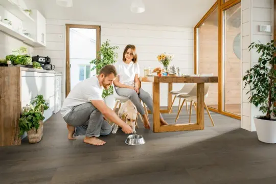 Klik PVC zeer laag in prijs. Gigategelstore Breda en Lier