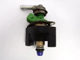 Used injector iw-031