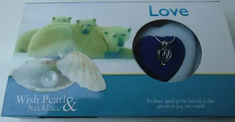 UNIEK GIFT LOVE PEARL LOVE BLAUW IN PRACHTIGE VERPAKKING.