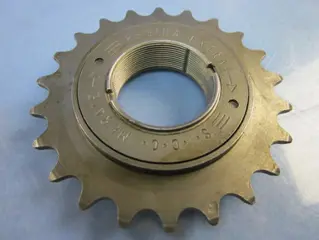 Used tandwiel achter moto guzzi chiu