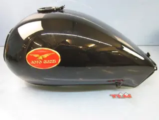 Used tank 125 custom zwart metallic