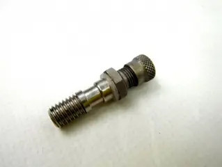 Used ventiel voorvork strada 750