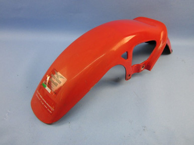 Used voorspatbord v75,sp2 rood