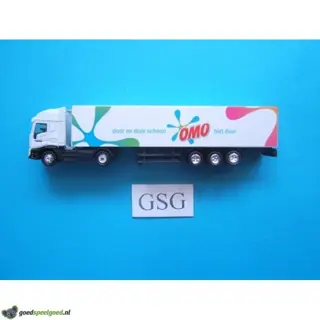 Vrachtauto door en door schoon Omo niet duur (28 cm) nr.