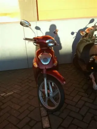 Kymco People