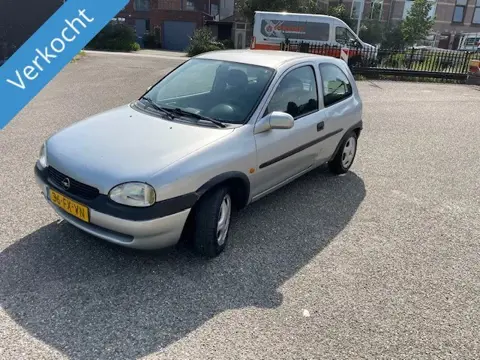 Opel Corsa 1.2i-16V Onyx! 146 DKM NAP! Trekhaak! (bj 2000)