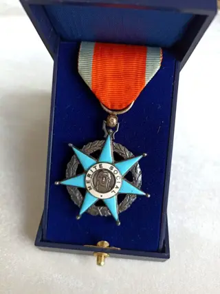 Frankrijk - Administratie - Orde van Sociale Verdienste. Ridderklasse in originele doos.