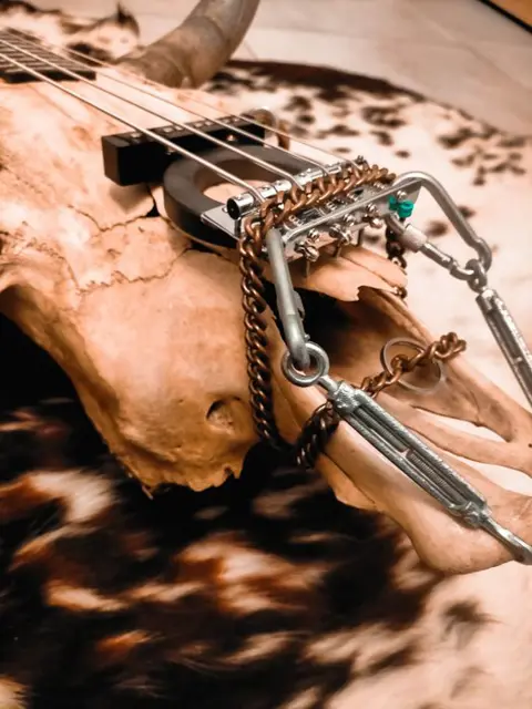 Soundigger Guitars - B.S.B. - BullSkullBass - Elektrische basgitaar - Italië - 2022