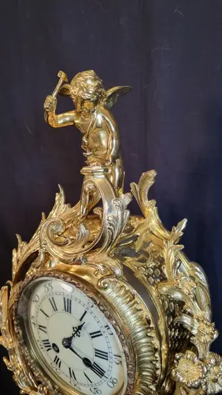 Bronzen vergulde franse top pendule, cupidoregency stijl 1880 zware kwaliteit - Verguld brons - Eind 19e eeuw