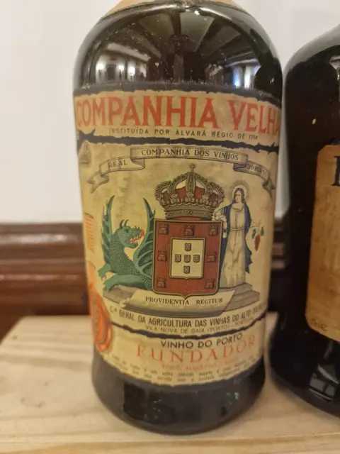 Companhia Velha Fundador x 2 & Burmester Lacrima - Oporto, Port - 3 Flessen (0.75 liter)