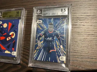 2022 Topps Project 22 - Neymar Jr - Lot of 2 graded cards Beckett 10 and 8.5