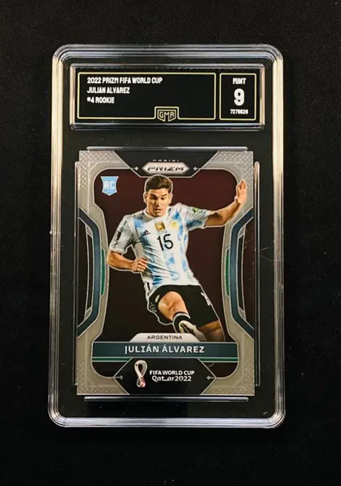 2022 Panini Prizm World Cup - Julian Alvarez - Rookie-kaart #4 - GMA 9