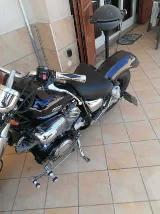 Yamaha - Virago - Special Custom - 750 cc - 1992