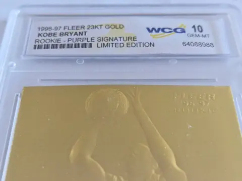 1996/97 Fleer 23KT Gold - Kobe Bryant - Rookie - Purple Signature - Limited Edition - WCG 10