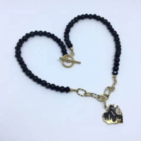 Zwarte kralen ketting met hanger