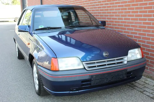 Opel - Kadett Bertone Cabrio - 1991