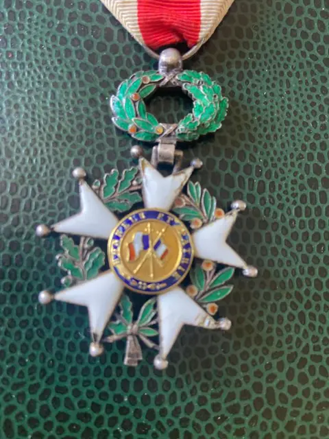 Frankrijk - Medaille Ereteken Kruis van Ridder in het Legioen van Eer - Medaille