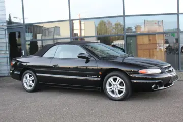 Chrysler - Stratus 2.5 V6 LX - NO RESERVE - 1996