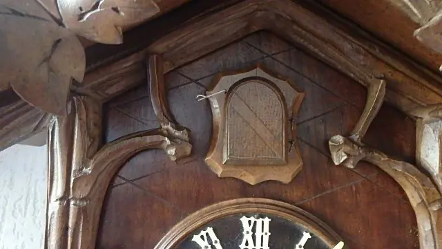 Koekoeksklok - Hout, Lindenhout - 19e eeuw