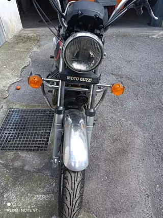 Moto Guzzi - V35C - 350 cc - 1983
