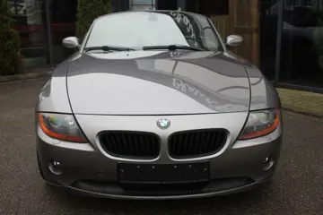 BMW - Z4 2.2i - NO RESERVE - 2004