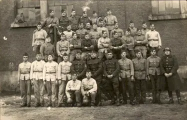 Diverse landen - Militair, Wereldoorlog 1, Met fotokaarten - Ansichtkaarten (Collectie van 47) - 1900-1950