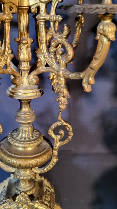 Paar franse bronzen vergulden regency Kandelaars 1890. - Verguld brons - Eind 19e eeuw