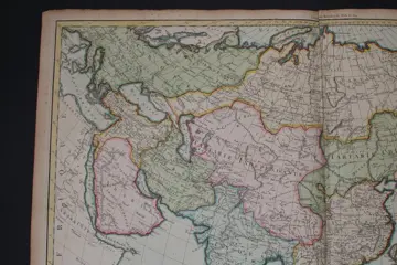 Azië, Carte générale de l'Asie publiée en 1795; Hérisson - Les découvertes des Îles, de Bougainville, Surville et Dampierre - 1781-1800