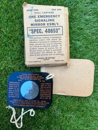 Verenigde Staten van Amerika - WW2 Unique Emergency Signaling Mirror ESM2 - Commando - Airborne - Ranger - OSS - WITH ORIGINAL BOX!