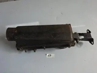 Injection head support for Ferrari 400i