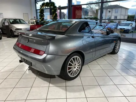 Alfa Romeo - GTV 3.2L - 2004
