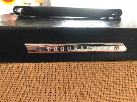 Ibanez - Troubadour T-20 - Diverse modellen - Eindversterker - China