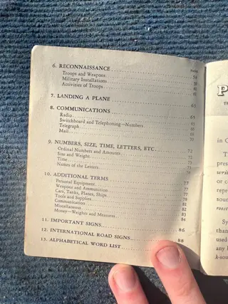 Verenigde Staten van Amerika - Official US Army Soldiers RARE EARLY German Language Guide - Airborne - Ranger - D-Day - Liberation of Europe - 1943