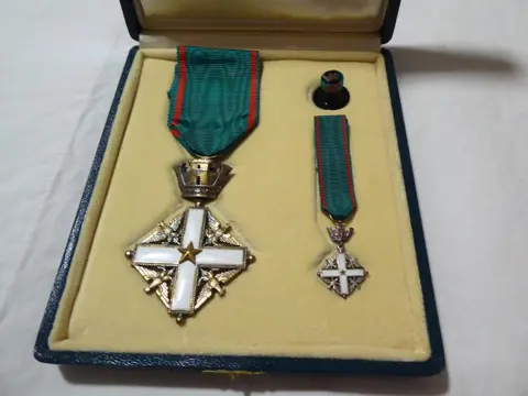 Italië - Leger/Infanterie - Orde van Verdienste van de Italiaanse Republiek, complete Ridderset, 1e type, jaren 50 - 60.