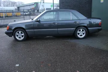 Mercedes-Benz - E 260 - 1992