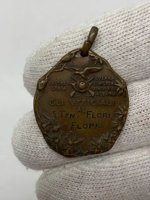 Italië - zeldzame medaille "Eritrea, Libië en Albanië" behoorde tot een sub-luitenant opus Stefano Johnson