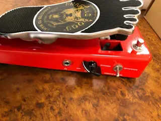 SNARLING DOGS - Super Bawl Whine-O - Effect pedal