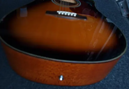 Timberland - S33CVSB Dreadnought met cutaway, Vintage Sunburst - Staalsnarige gitaar