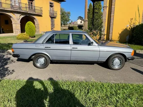 Mercedes-Benz - 230E Manual 80.900km - 1981
