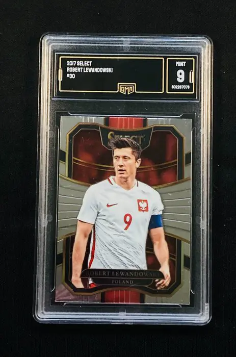 2017 Panini Select - Robert Lewandowski #30 - GMA 9