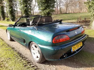 MG - F - NO RESERVE - 1997